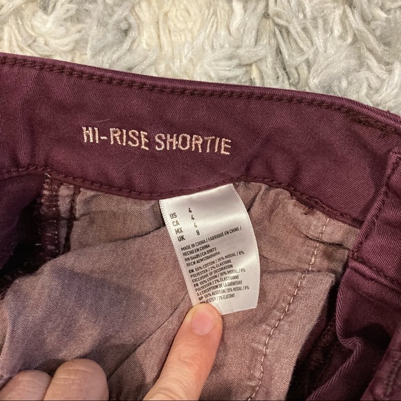 Size 4 American Eagle High Rise Stretch Shorts - Picture 4 of 5